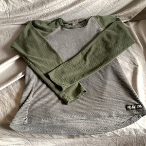 Women’s XS Melanzana Long Sleeve